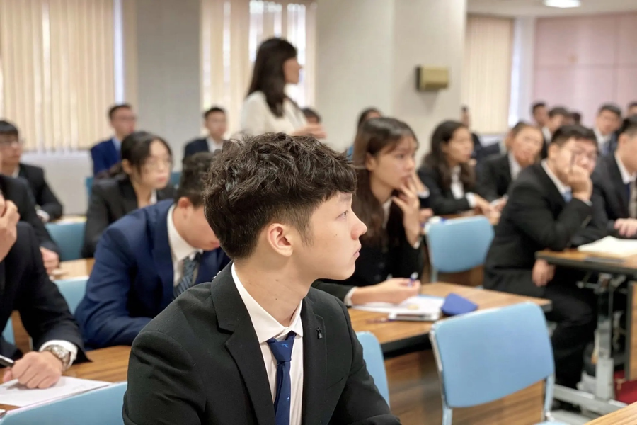 东亚国际外语学院-1