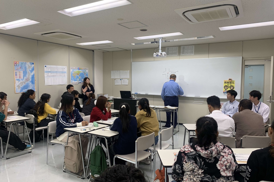 穴吹商务学院（日本语科）-6