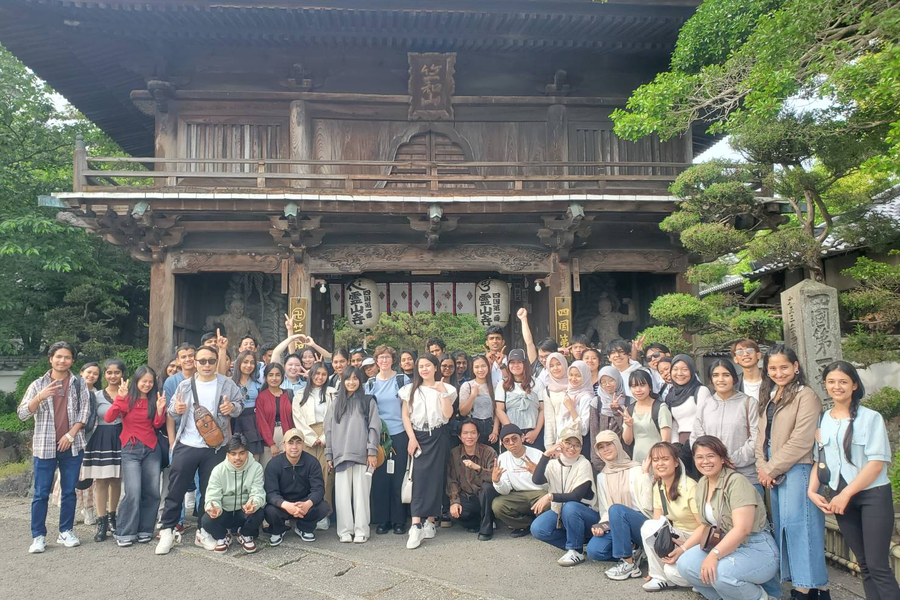 穴吹商务学院（日本语科）-4