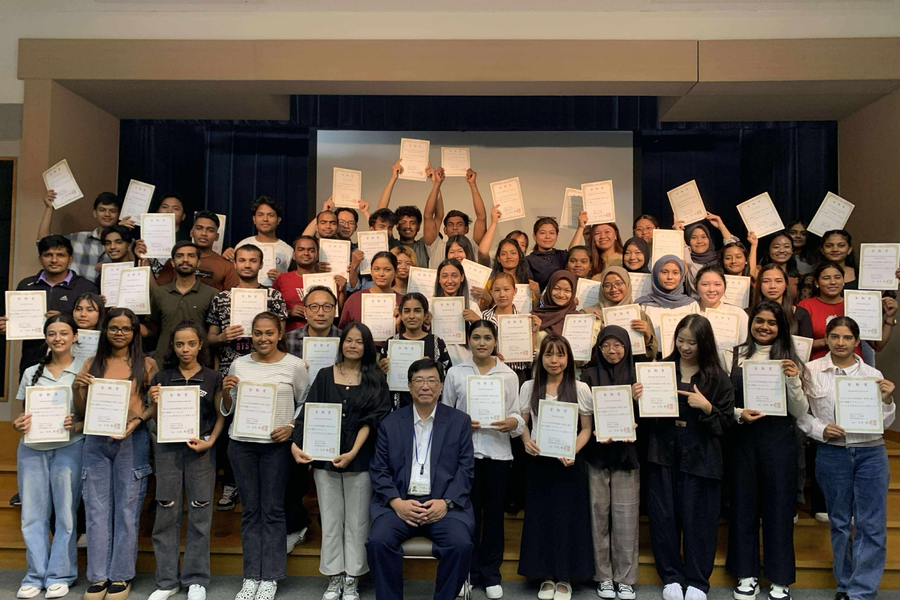 穴吹商务学院（日本语科）-3