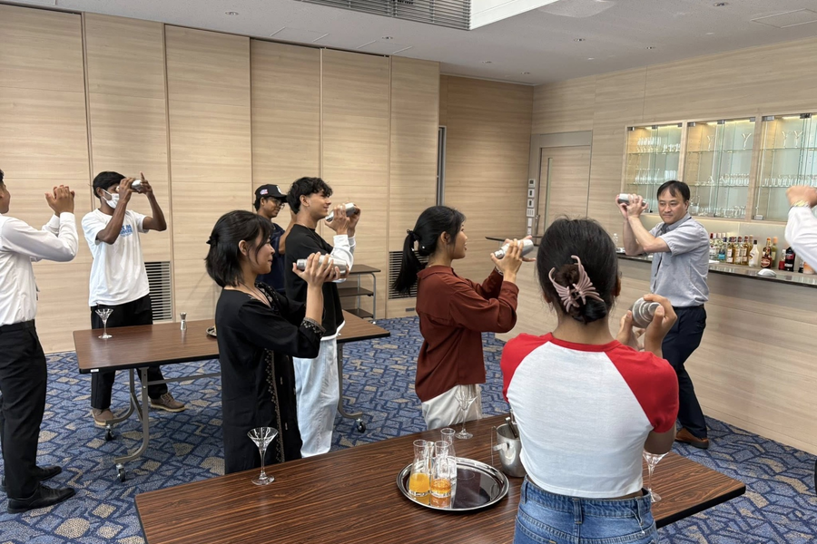 国际旅行·酒店·婚礼专门学校 日本语科-3