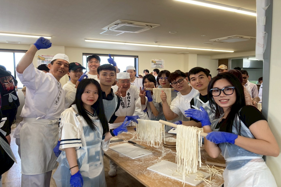 冈山外语学院-4