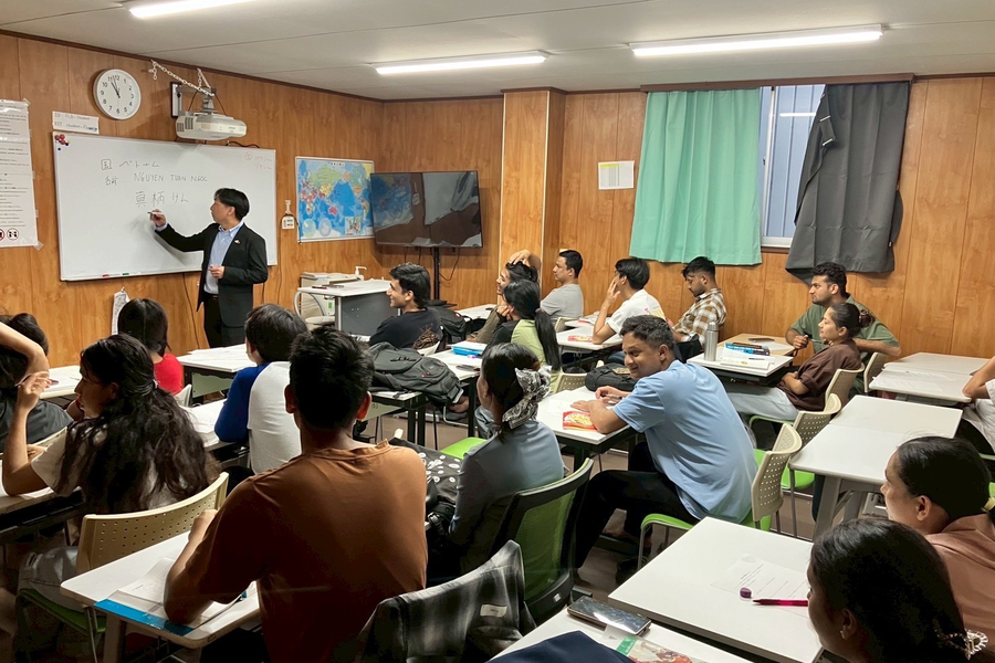 福井语言学院-12