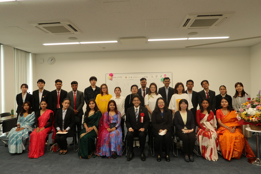 日本环球学院-1