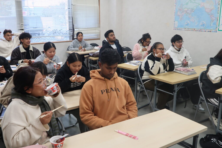 日本环球学院-2